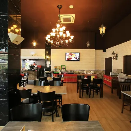 Oyo Premium Changkat Jalan Berangan